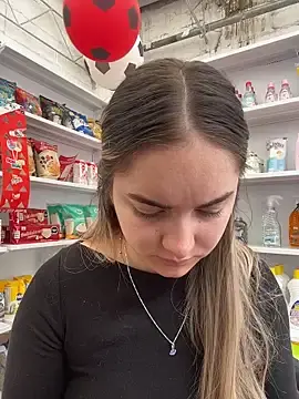 Stripchat Sex Cam of imlindapink