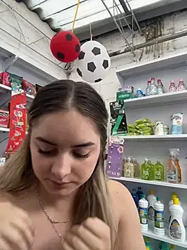 Stripchat Adult Webcam of imlindapink