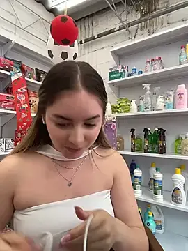Stripchat Watch Live Sex Cams of imlindapink