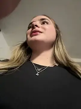 Stripchat Live Sex of imlindapink