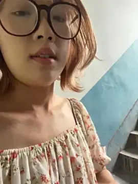 Stripchat Live Sex Cam of yuer_your