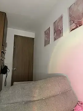 Stripchat Free Live Porn of DulceLenns