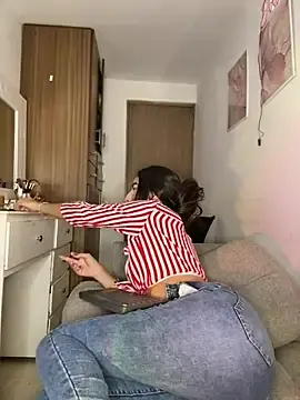 Stripchat Sex Cam of DulceLenns
