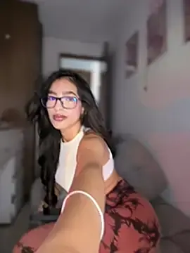 Stripchat Watch Live Sex Cams of DulceLenns