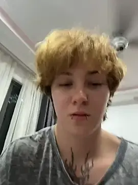 Stripchat Sex Cam of IceMur
