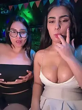 Stripchat Free Live Porn of Maddy_Rouse_