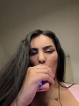 Stripchat Adult Webcams of Maddy_Rouse_