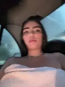 Stripchat Sex Cam of Maddy_Rouse_
