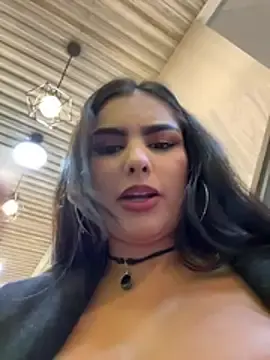 Stripchat Live Sex Cam of Maddy_Rouse_