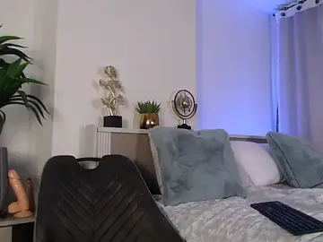 Stripchat Free Live Porn of MinaGlow