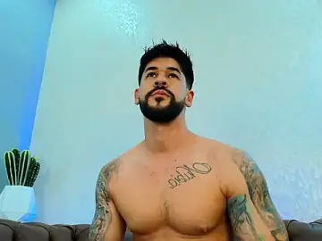 Stripchat Watch Live Sex Cams of Petesevans