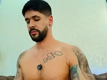 Stripchat Best Webcam of Petesevans