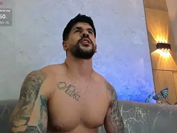 Stripchat Watch Live Sex Cams of Petesevans