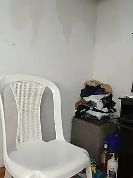 Stripchat Live Sex Cam of Alayn_sexy_ayes