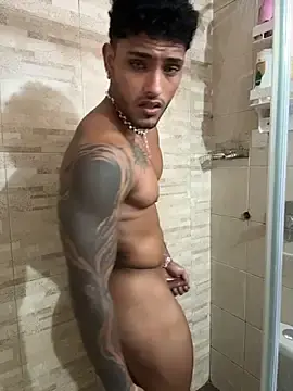 Stripchat Sex Cam of Alessandro_Vanni