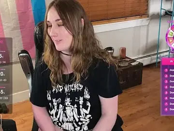 Stripchat Free Porn Cam of luluvaladon