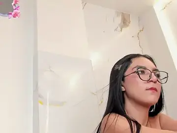 Stripchat Free Live Porn of victoria_hokings