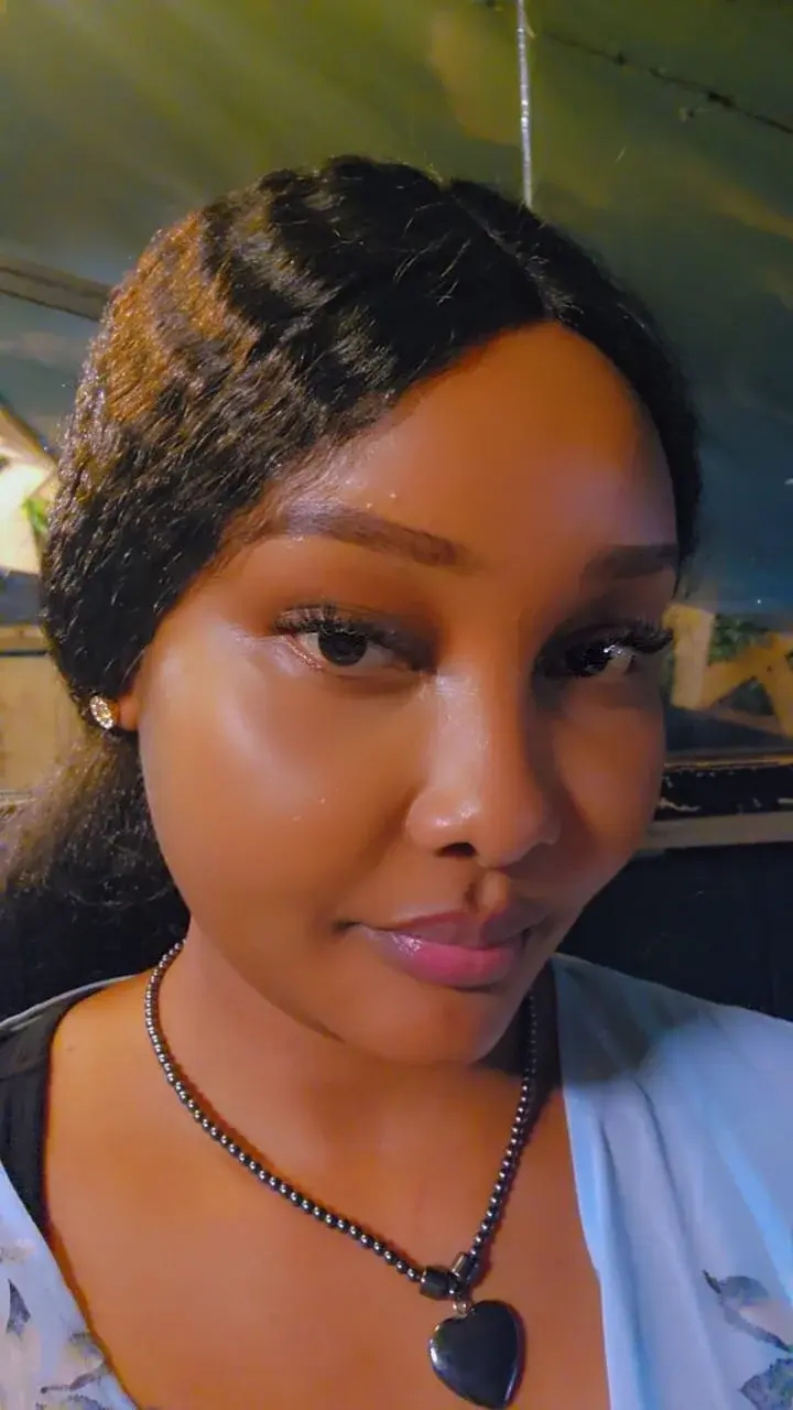 Prettylovez