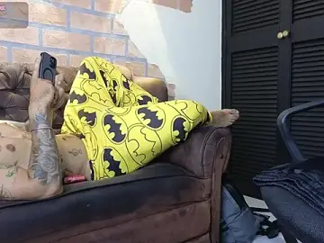Stripchat Free Live Porn of MR_EITHAN