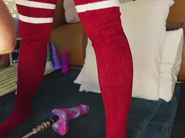 Stripchat Live Sex Cam of Taylorlove303