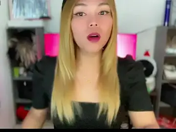 Stripchat Free Live Porn of hannaBaby_lisyos11