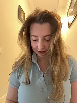 Stripchat Adult Video Chat of curvyflawless