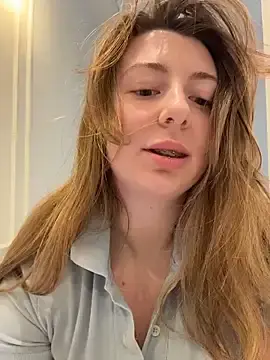 Stripchat Free Porn Cam of curvyflawless