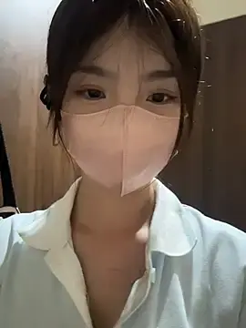 Stripchat Free Live Porn of gougou13