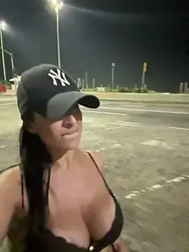 Stripchat Free Porn Cam of Lusty_Louise