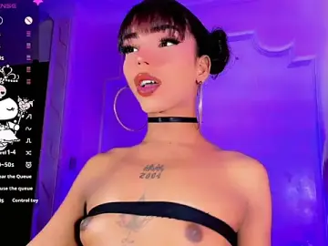 Stripchat Adult Webcams of Mia_Castro_xx