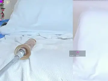 Stripchat Adult Webcam of Soraya_Davis