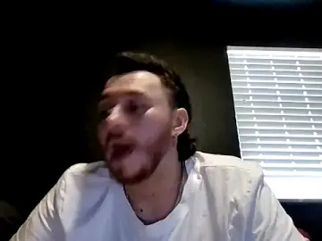 Stripchat Live Sex Cam of Tallhungcloudyyy