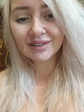 Stripchat Free Live Porn of LadyLolyPop_