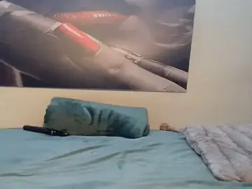 Stripchat Sex Cam of Lola-77