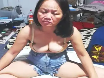 Stripchat Free Porn Cam of 1CuteAndSexy69