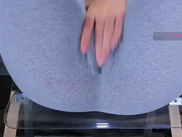 Stripchat Free Porn Cam of Cameltoe_squirt_inPants