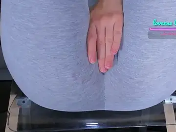 Stripchat Free Porn Cam of Cameltoe_squirt_inPants