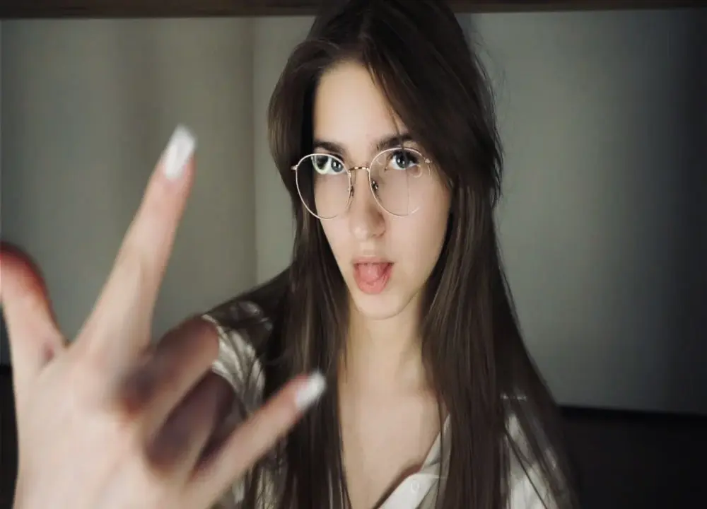 ClarineCasebolt
