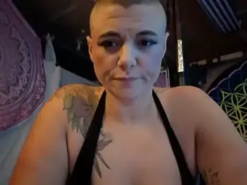 Stripchat Live Sex Cam of infinirose