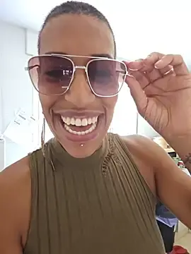 Stripchat Best live sex cam show of Goldenlace