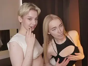 Stripchat Free Porn Cam of MaeEversley