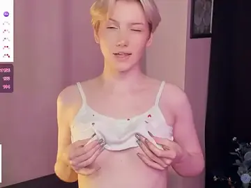 Stripchat Live Sex Cam of MaeEversley