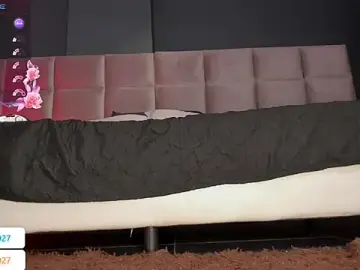 Stripchat Watch Live Sex Cams of Shayla27
