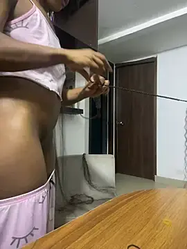 Stripchat Adult Webcam of _yisela_
