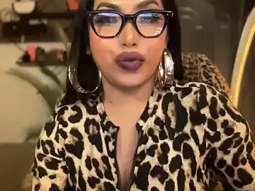 Stripchat Adult Webcam of XGoodnessGracious