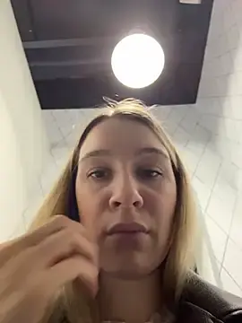 Stripchat Best Webcam of SashaCatt