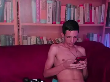 Stripchat Nude Webcam of Shyfantasies