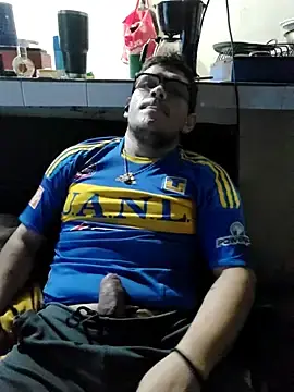 Stripchat Live Sex Cam of haxxxel007