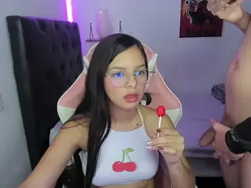 Stripchat Sex Cam of jessi_and_boy