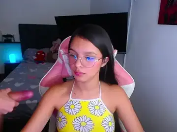 Stripchat Free Porn Cam of jessi_and_boy